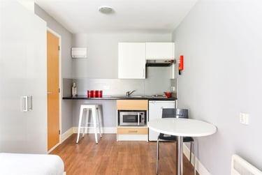 1 bed studio, Crewe Street, City Centre, Chester, CH13DA - Image 4